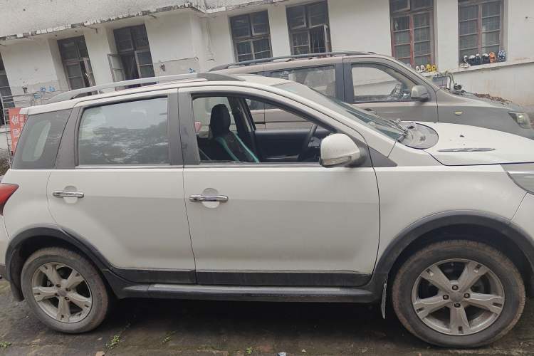 Used Haval H1 2016 Red Label 1.5L Manual Comfort Edition
