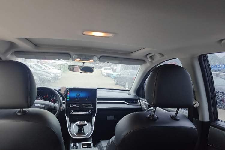 Used Haval M6 2021 PLUS 1.5T DCT Prestige Smart Connectivity Model
