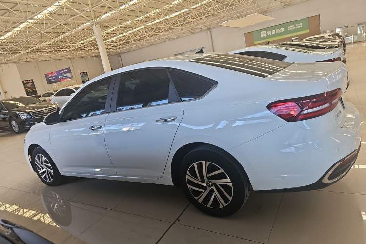 Used Volkswagen Lavida 2023 300TSI DSG Full-Comfort Edition
