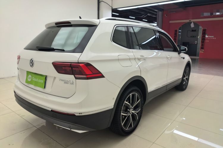 Used Volkswagen Tiguan L 2017 380TSI Automatic All-Wheel Drive Supreme Flagship Edition
