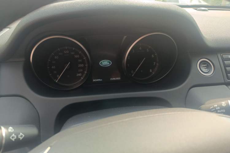 Used Land Rover Discovery Sport 2019 200PS PURE Edition China VI Standard
