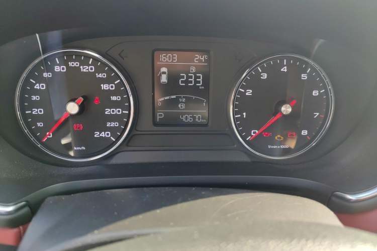 Used MG HS 2019 20T Automatic Two-Wheel Drive Trophy Super Sport Version China VI Standard
