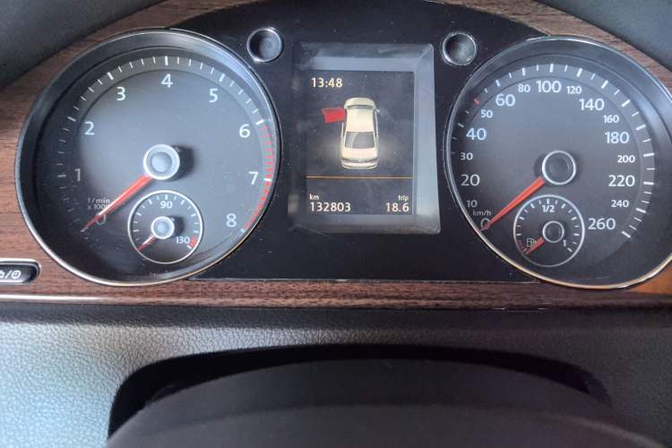 Used Volkswagen Magotan 2015 Revised Version 2.0 TSI Prestige Edition
