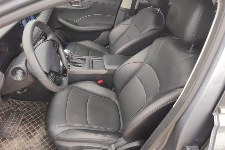 Used Roewe i5 2023 1.5L CVT Luxury Edition
