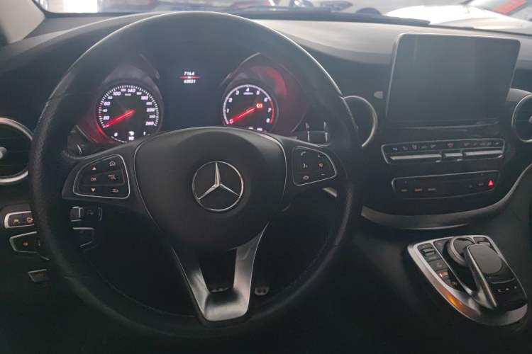 Used Mercedes-Benz V-Class 2017 V 260 L Prestige Extended Edition
