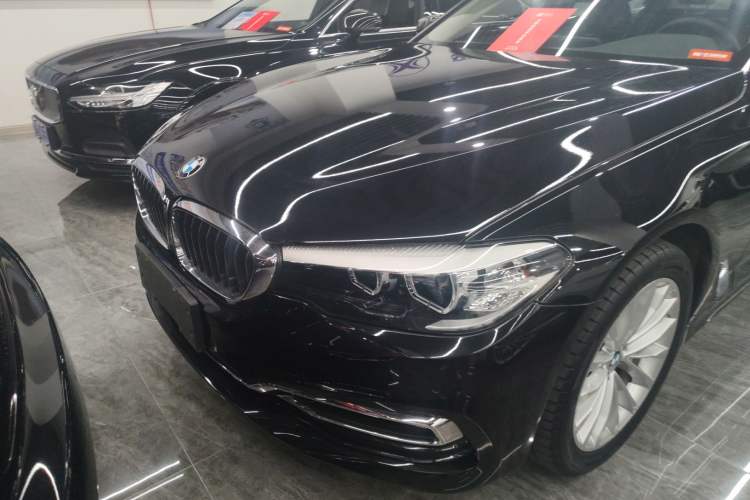 Used BMW 5 Series 2019 525Li Luxury Package
