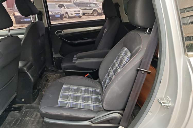 Used Cowin V3 2016 1.5L Manual SmartConnect II Navigation Version
