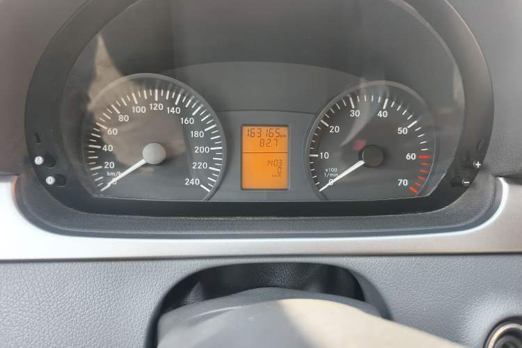 Used Mercedes-Benz Vito 2013 3.0L Elite Edition