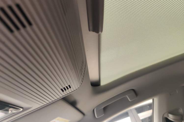 Used Volkswagen Lamando 2024 Lavida L 280TSI DSG Cool & Spicy Edition
