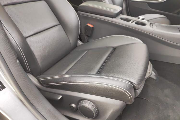 Used Mercedes-Benz GLA 2016 GLA 200 Fashion Model
