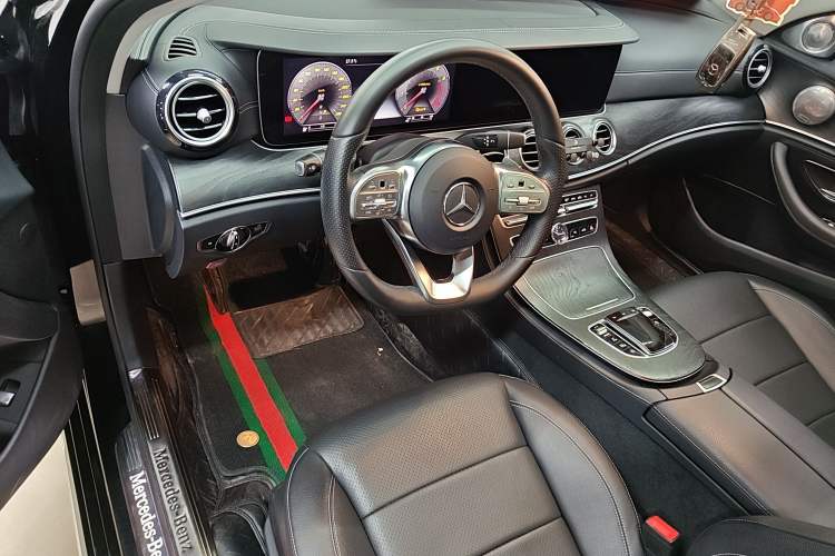 Used Mercedes-Benz E-Class 2019 E 300 L Sporty and Stylish Model
