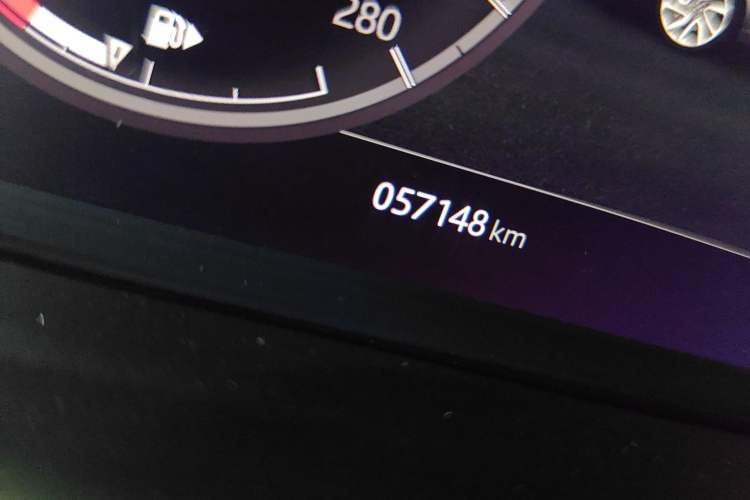 Used Land Rover Discovery Sport 2020 249 PS R-Dynamic Performance Edition
