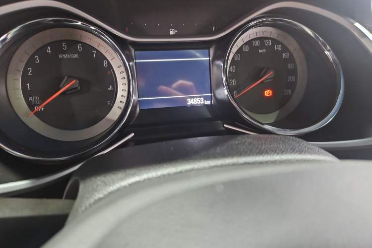 Used Chevrolet Orlando 2020 Light Hybrid Redline 530T Automatic Enjoyment Edition (5+2 Models)
