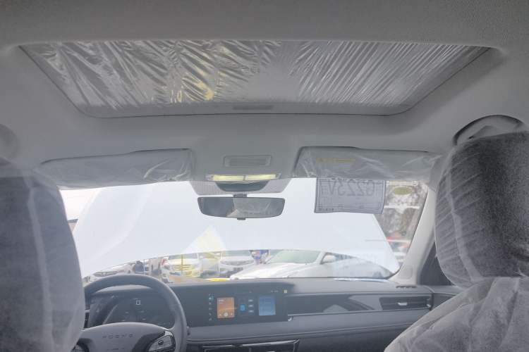 Used Roewe i5 2023 1.5L CVT Luxury Edition
