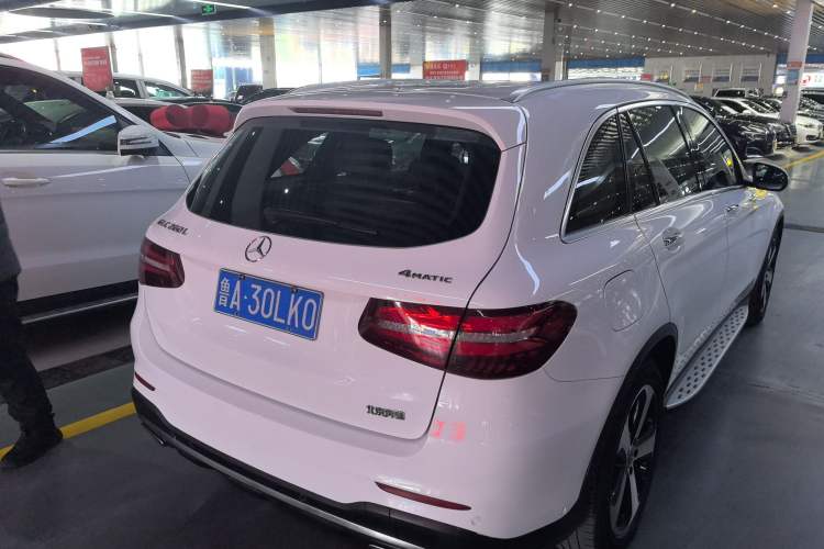 Used Mercedes-Benz GLC 2019 Facelift GLC 260 L 4MATIC Luxury Model
