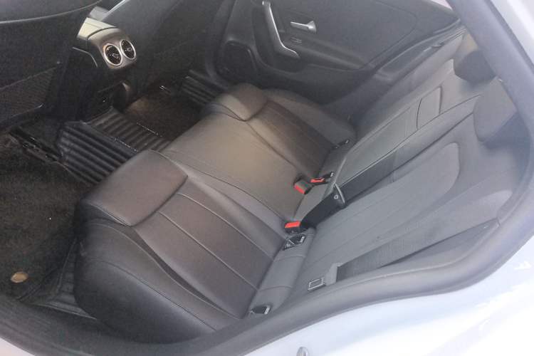 Used Mercedes-Benz A-Class 2022 Restyled A 200 L Sport Sedan Fashion Version
