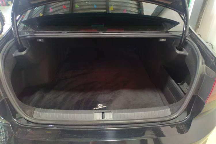 Used Volkswagen Magotan 2023 2 Million Units Limited Edition 330TSI DSG Leading Version
