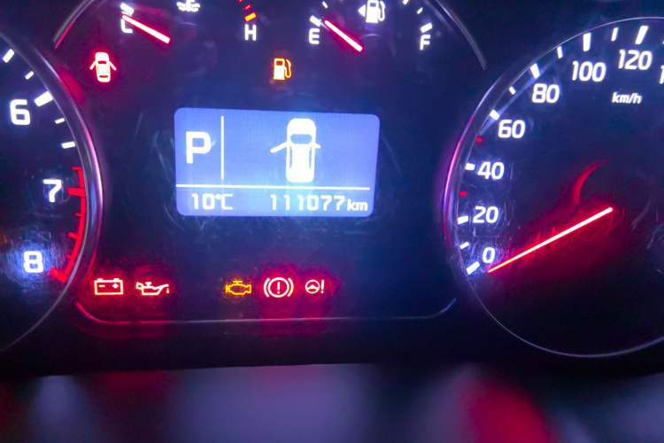 Used Kia Carens 2013 2.0L 7-Seater Automatic Comfort Edition China IV Standard
