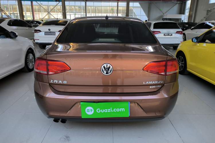 Used Volkswagen Lamando 2017 230TSI DSG Fashion Edition
