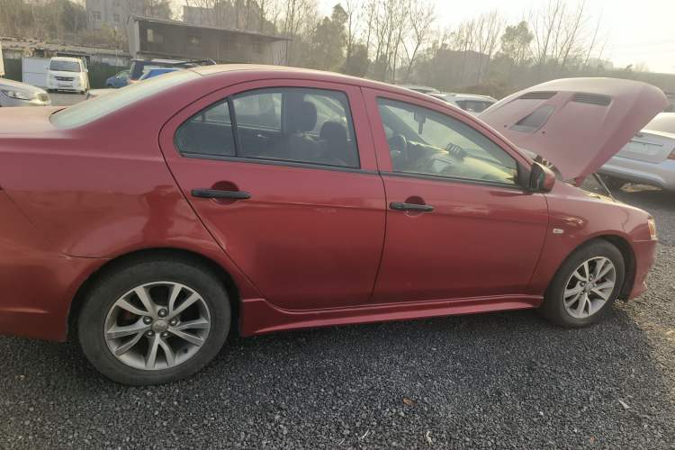 Used Mitsubishi Lancer EX 2013 Fashion Edition 1.8L CVT Comfort Version
