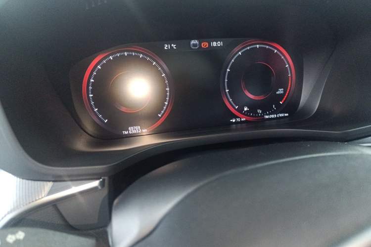 Used Volvo XC60 2019 T5 4x4 Zhiyuan Sport Edition China V Standard
