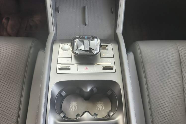 Used BYD Qin L 2024 DM-i 80KM Leading Model
