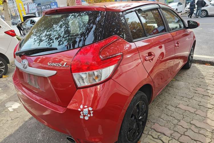 Used Toyota YARiS L 2015 1.5E Automatic Charm Edition
