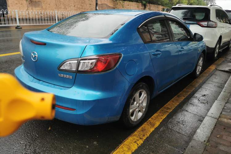 Used Mazda Mazda 3 2015 Sedan 1.6L Automatic Comfort Model
