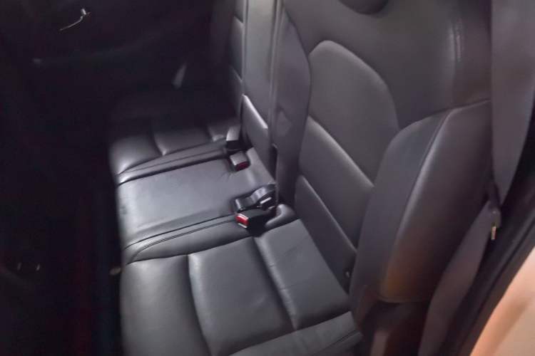 Used Kia Carens 2013 2.0L 7-Seater Automatic Comfort Edition China IV Standard
