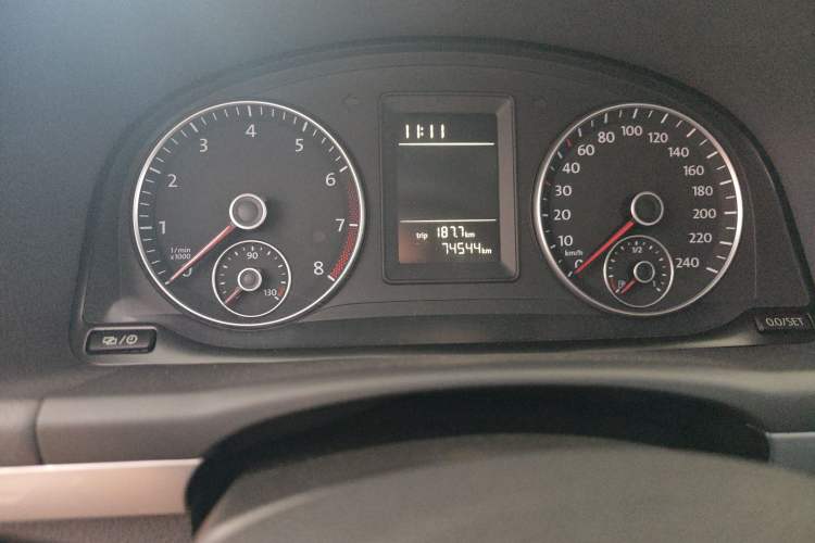 Used Volkswagen Touran 2015 1.4T DSG Comfort Edition 5 Seats