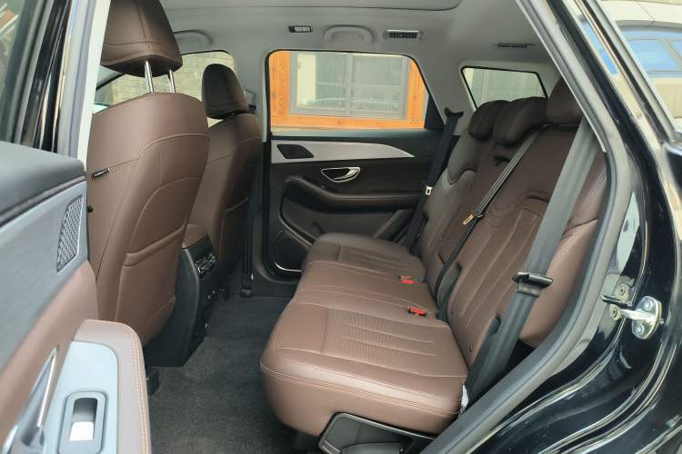 Used Jetour X90 PLUS 2021 1.6TD DCT Estate 7-Seater
