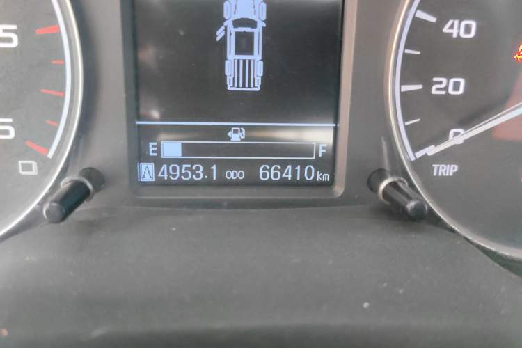 Used Dongfeng Ruichi 6 2020 2.3T Automatic 2WD Diesel Luxury Version China VI Standard Long Cargo Bed M9T
