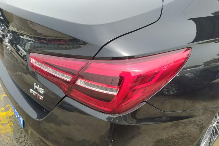 Used Hongqi H5 2022 Classic Model Facelift 1.5T DCT Qiyun Edition
