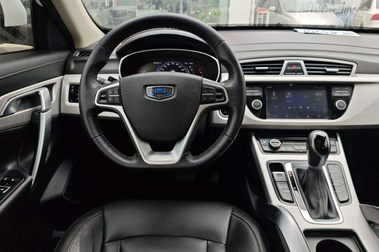 Used Geely Auto Emgrand X7 Sport 2018 1.8TD Automatic Two-Wheel Drive Smart Connect 4G Internet Edition