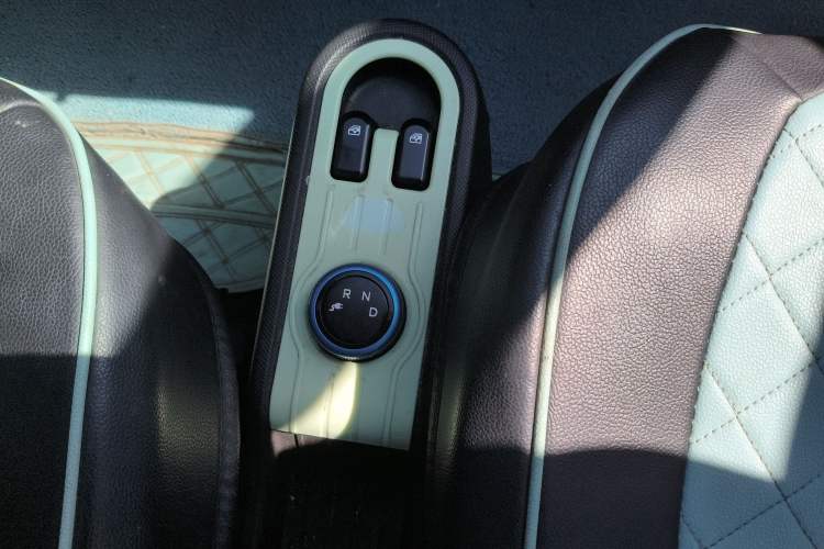 Used Wuling Hongguang MINIEV 2022 Easy Version Lithium Iron Phosphate
