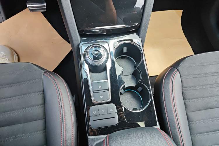 Used Ford Escape 2024 EcoBoost 245 Four-Wheel Drive ST-Line Pro Trim