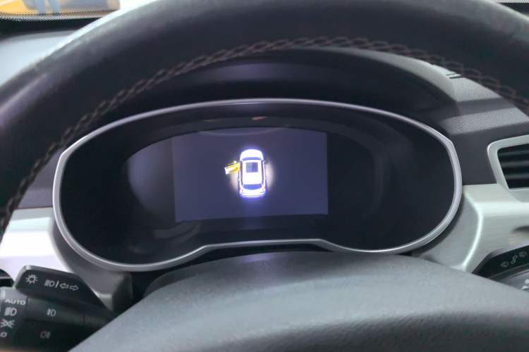 Used Geely Auto Emgrand X7 Sport 2020 1.8TD DCT Two-Wheel Drive Smart Connect 4G-Enabled Version
