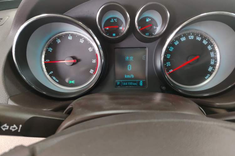 Used Buick Regal 2014 2.0L Leading Fashion Edition
