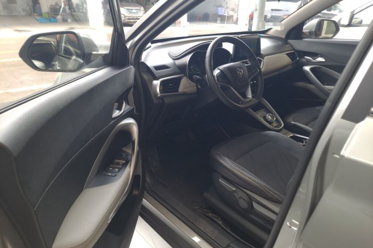Used Baojun 510 2017 1.5L Automatic Fashion Model
