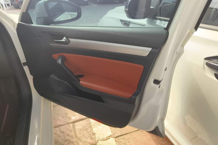 Used Volkswagen Lamando 2019 230TSI DSG Vision Edition China VI Standard
