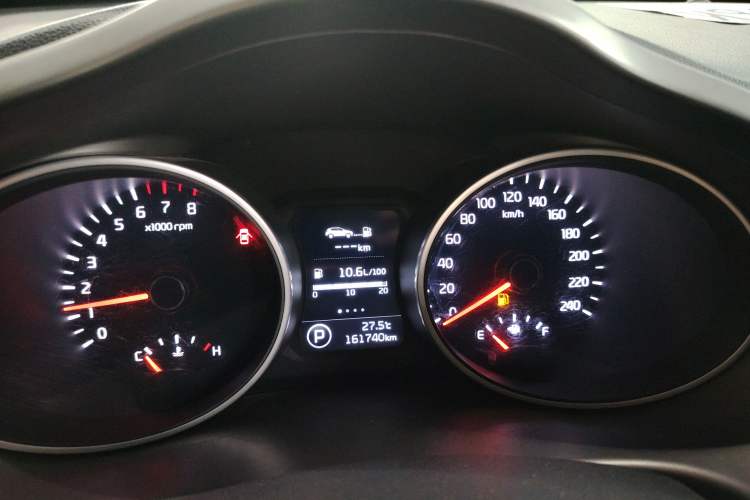 Used Kia Sportage R 2015 2.0L Automatic Two-Wheel Drive DLX Model
