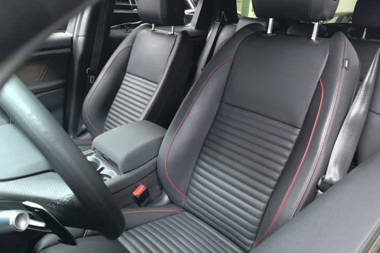 Used Land Rover Discovery Sport 2022 249 PS R-Dynamic S Performance Edition 5 Seats
