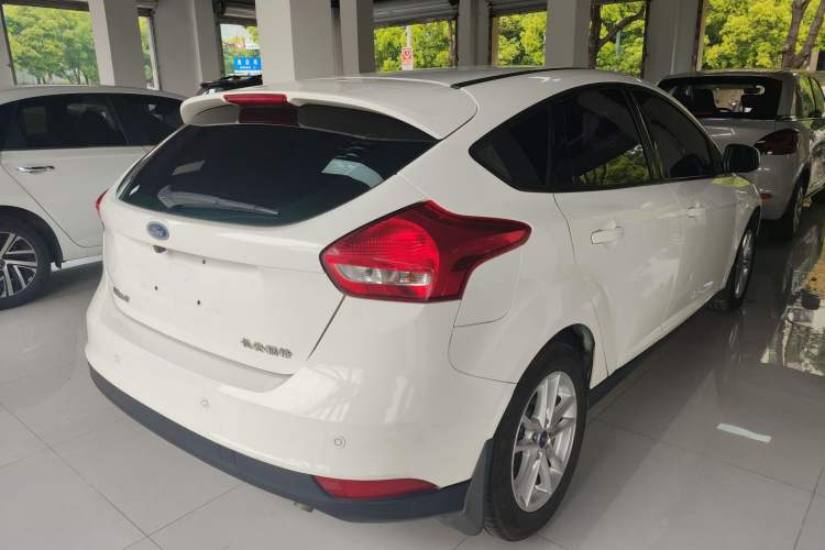 TDK.VehicleDetails.img