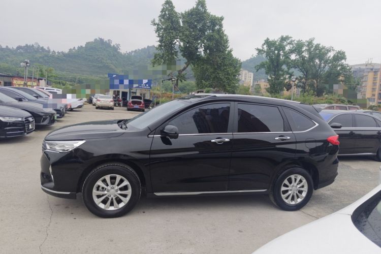 Used Haval M6 2021 PLUS 1.5T DCT Prestige Smart Connectivity Model
