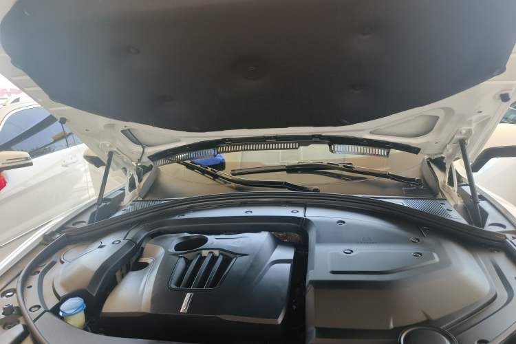 Used Wey VV7 2019 Upgraded Model 2.0T Ultra-Luxury Version China V Standard
