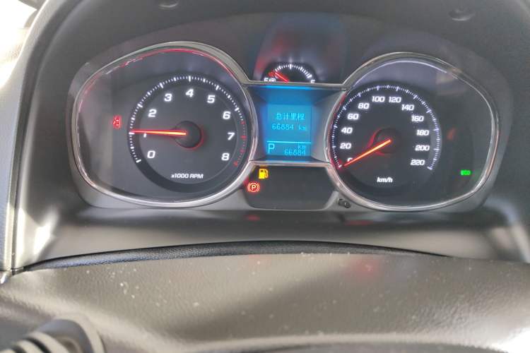 Used Chevrolet Captiva 2017 2.4L 4x4 Flagship Edition 7-Seater