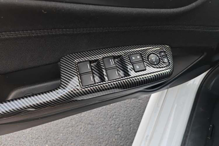 Used Honda Jade 2017 1.8L Automatic Classic Edition 5 seats