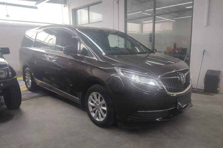 Used Buick GL8 2017 ES 28T Comfort Model China V Standard
