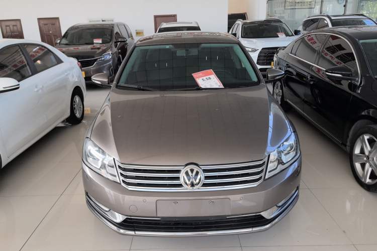Used Volkswagen Magotan 2015 1.8TSI Luxury Model

