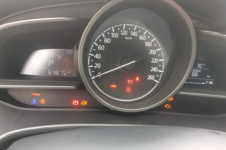 Used Mazda Mazda 3 Axela 2017 Hatchback 1.5L Automatic Luxury Model Emission Standard China V
